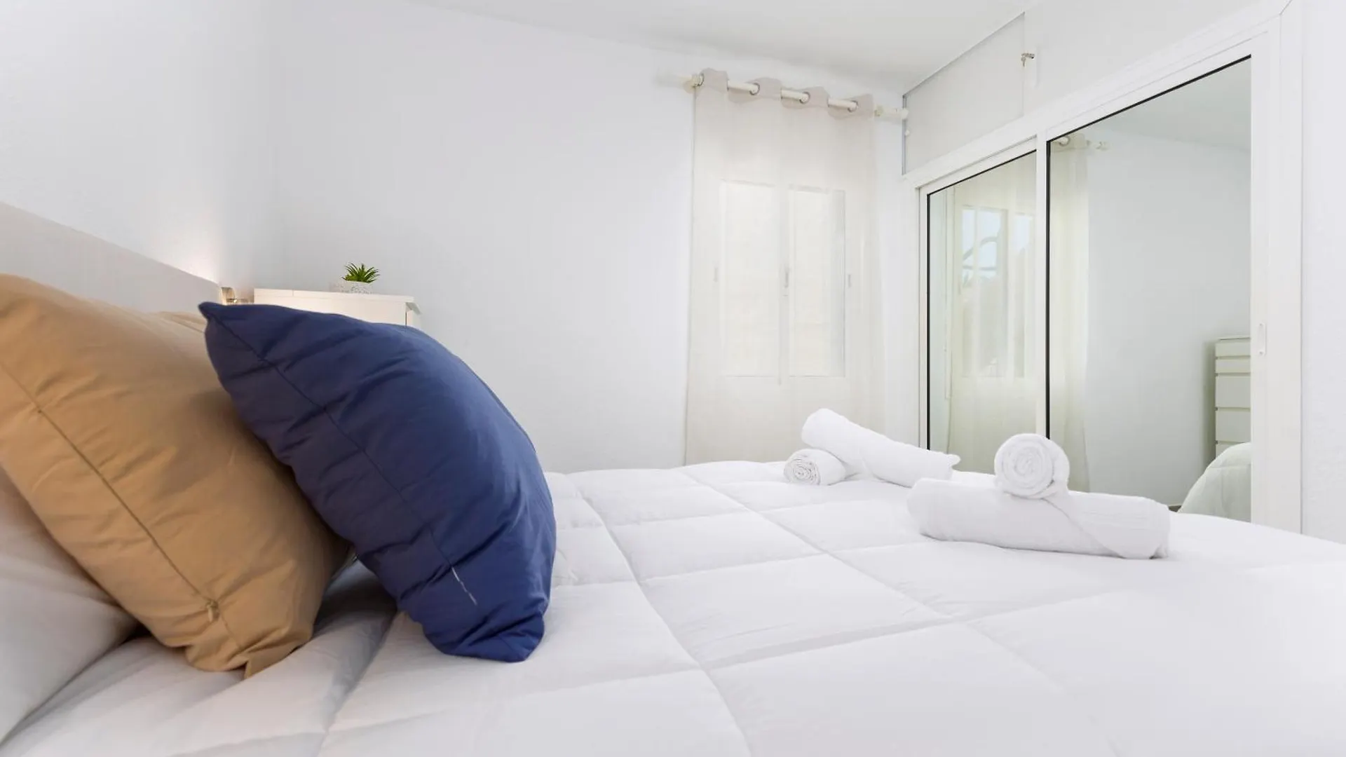 Home2Book Vibrant Apt Corralejo, Pool Corralejo