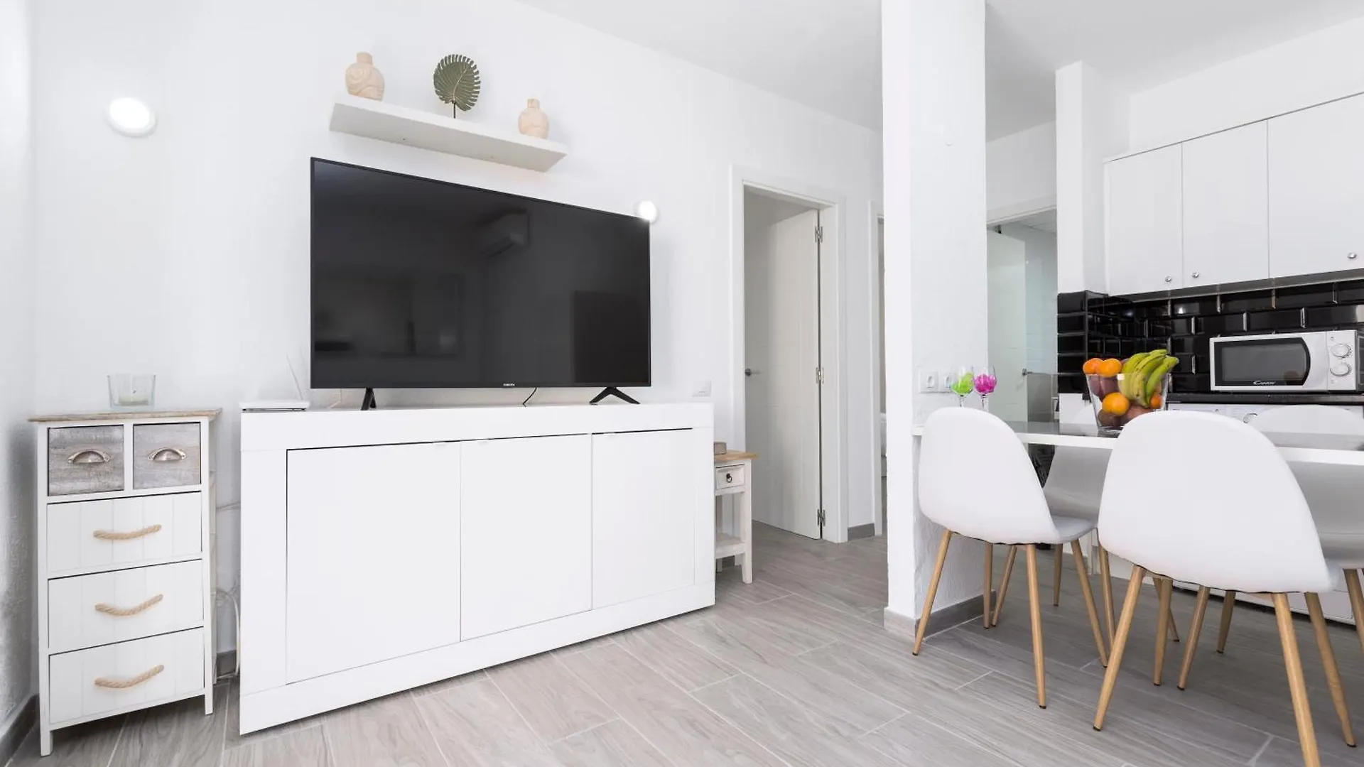Home2Book Vibrant Apt Corralejo, Pool Appartement